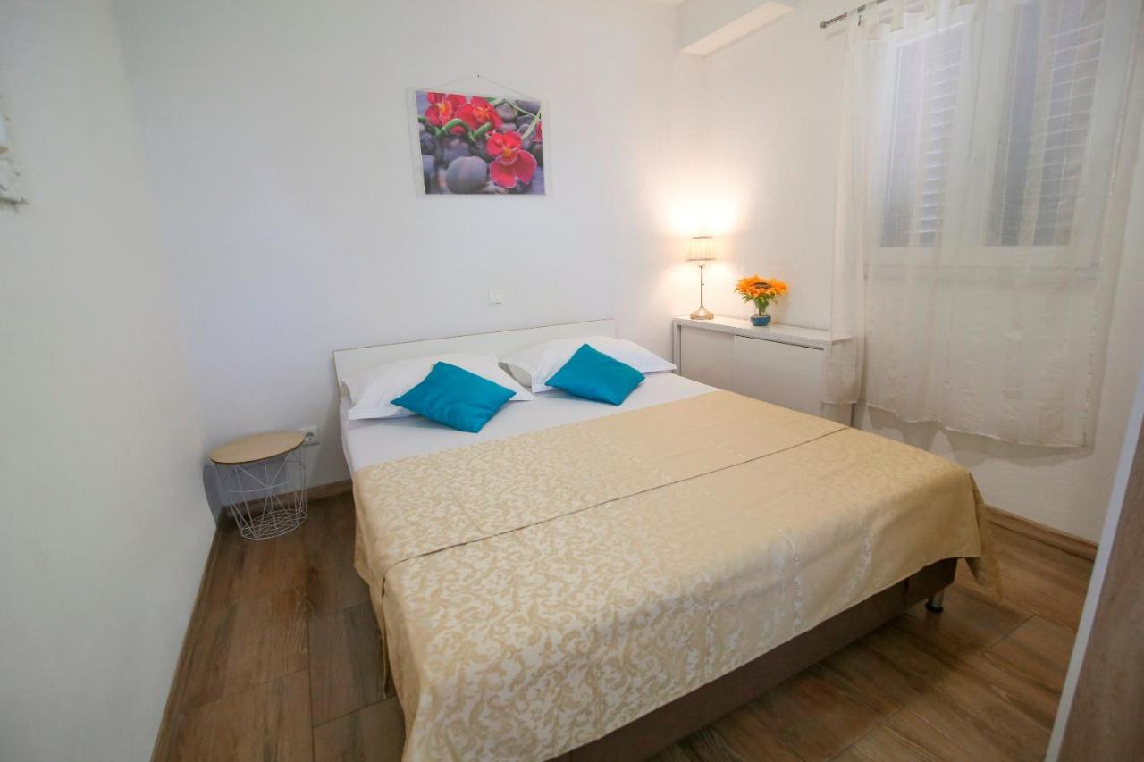 La Storia Apartments Makarska Bagian luar foto